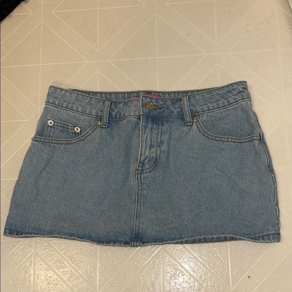 Edikted Mini Jean Skirt